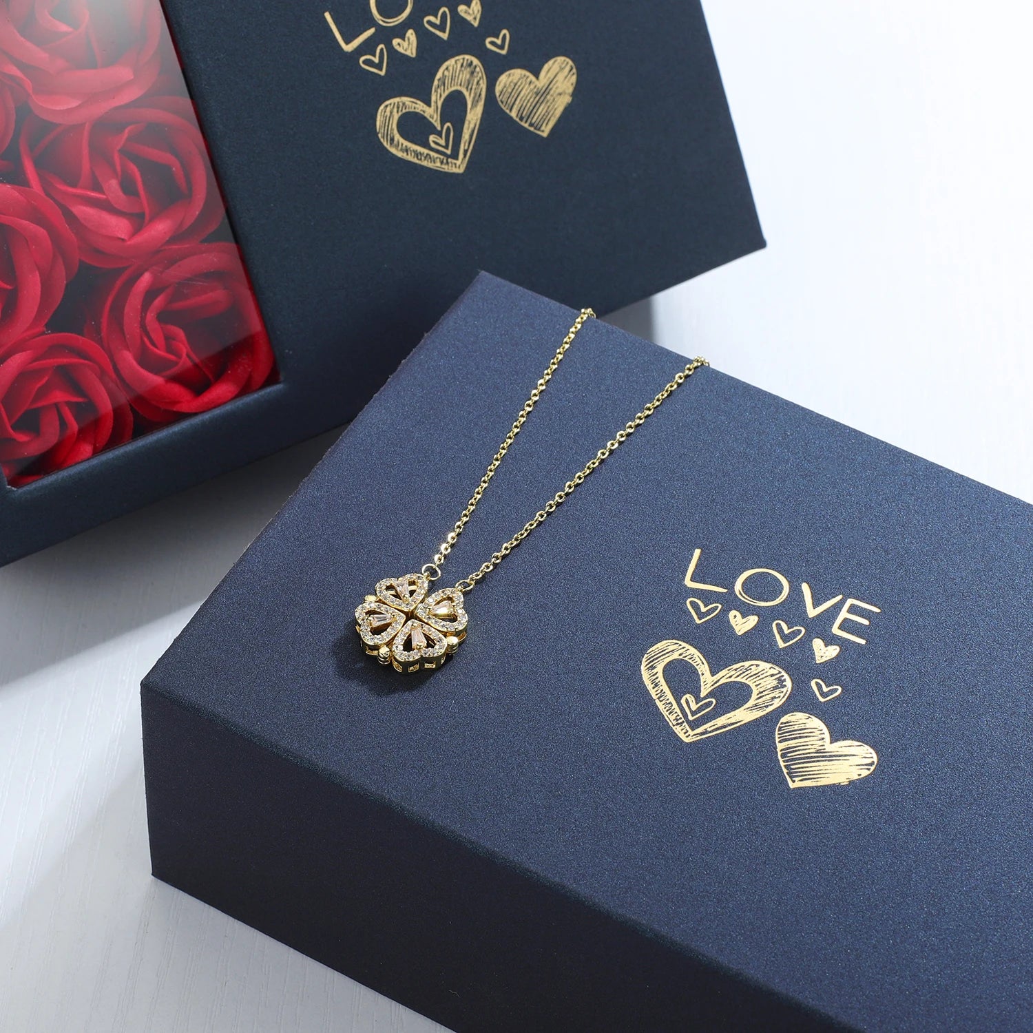 Coffret cadeau Rose collier d'herbe à quatre feuilles collier coeur mignon trèfle à quatre feuilles collier délicat colliers en or cadeaux pour petite amie
