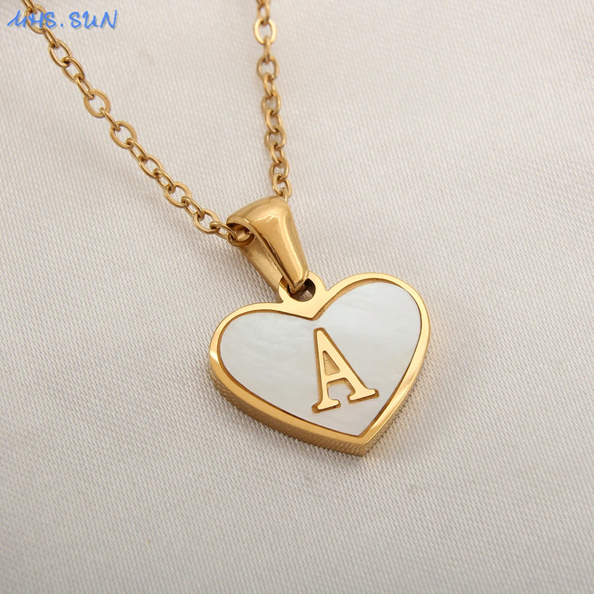 collier avec initiales en forme de cœur en acier inoxydable pour femmes et filles, plaqué or A-Z 26 lettres, pendentif ras du cou, bijoux cadeaux d'anniversaire