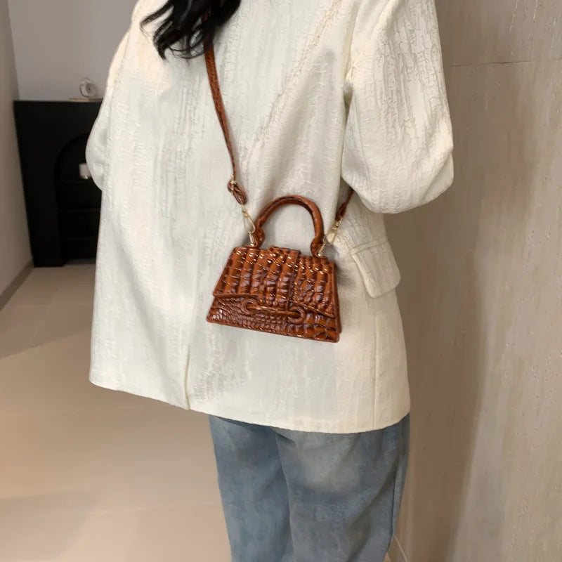 Sac à main pour femme, brillant, avec bandoulière réglable, sac fourre-tout tendance, couleur unie, sac à main décontracté, sac pour rendez-vous galant
