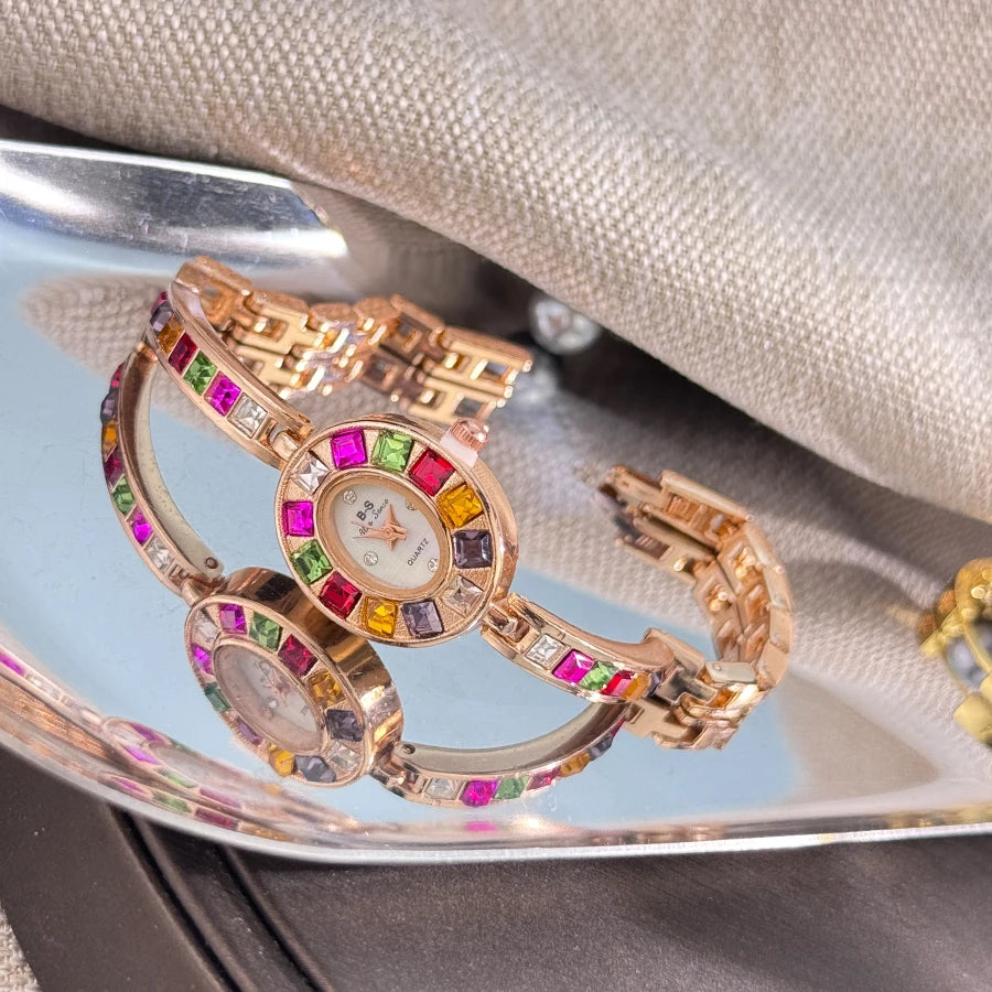 Couleur zircon avancé diamant montre pour femme niche bracelet bracelet petite montre à quartz exquise transfrontalière offre spéciale