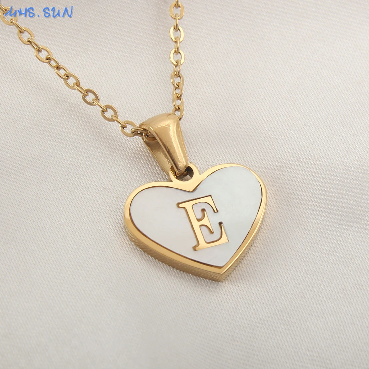 collier avec initiales en forme de cœur en acier inoxydable pour femmes et filles, plaqué or A-Z 26 lettres, pendentif ras du cou, bijoux cadeaux d'anniversaire
