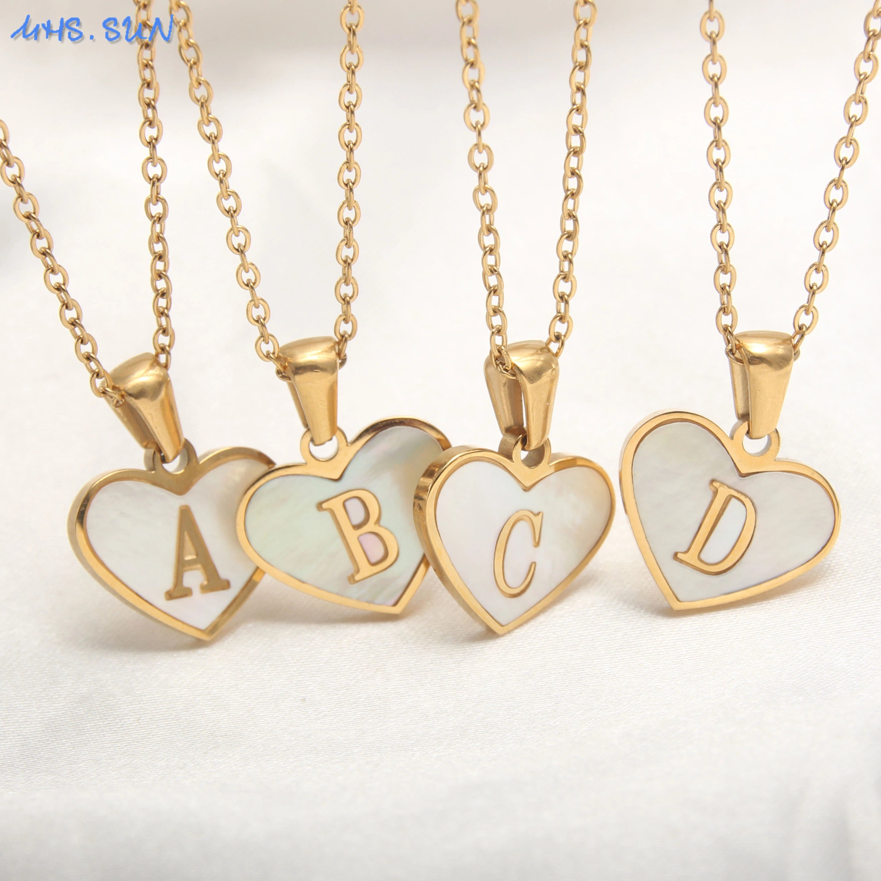 collier avec initiales en forme de cœur en acier inoxydable pour femmes et filles, plaqué or A-Z 26 lettres, pendentif ras du cou, bijoux cadeaux d'anniversaire