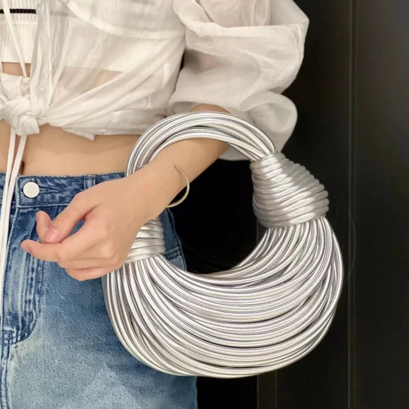 Sacs à main pour femmes 2025 nouveau or marque de luxe de créateur sacs à nouilles tissés à la main corde nouée tiré Hobo argent pochette de soirée Chic