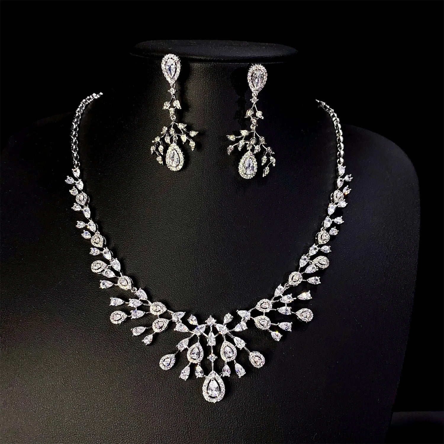 Haute sensation lumière luxe bijoux collier boucles d'oreilles 2 pièces ensemble saoudien mariage bal femmes robe vacances cadeau Banquet M-612