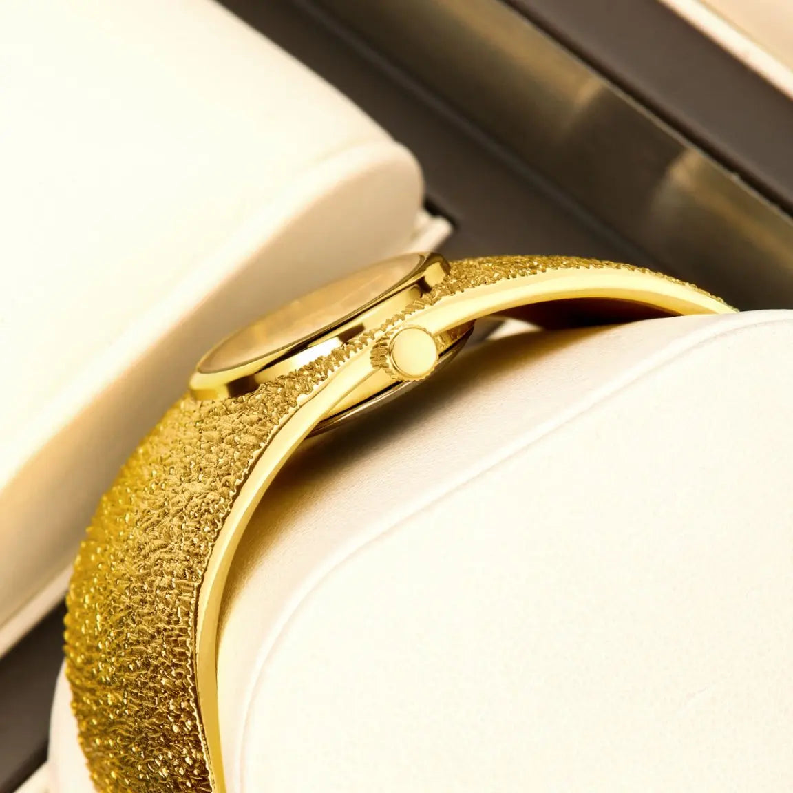 YaLaLuSi luxe femmes Bracelet montre à Quartz de luxe Style Vintage or montre pour femme pour fête dames cadeau
