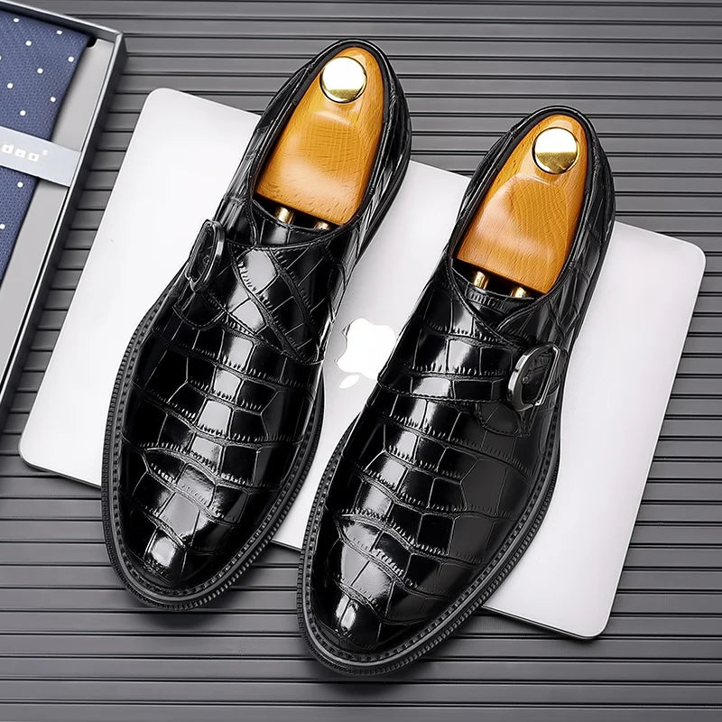 Chaussures de luxe décontractées pour hommes, nouvelles chaussures d'affaires de Style britannique classique, chaussures de Banquet en cuir de haute qualité
