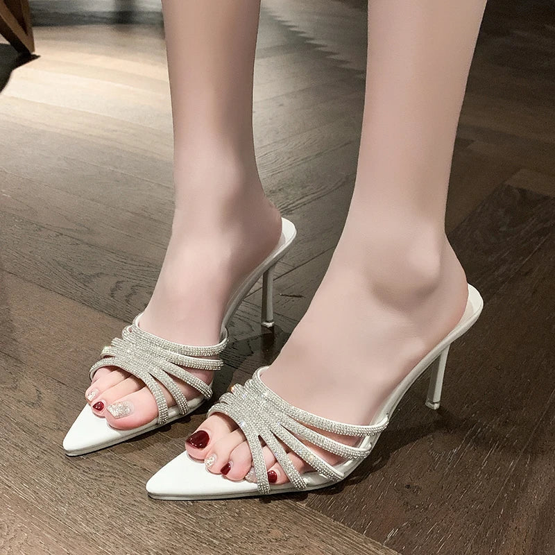Pantoufles Sexy à talons hauts pour femmes, mode d'été, bande étroite en cristal, à bout pointu
