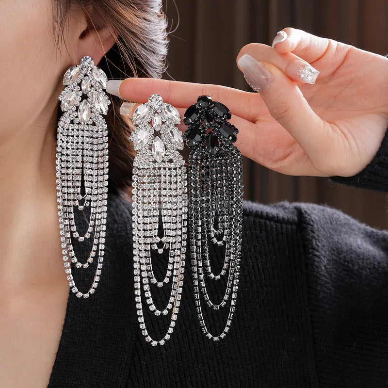 Boucles d'oreilles pendantes en strass pour femmes, à la mode, feuille européenne et américaine, longue pampille, décor suspendu exagéré