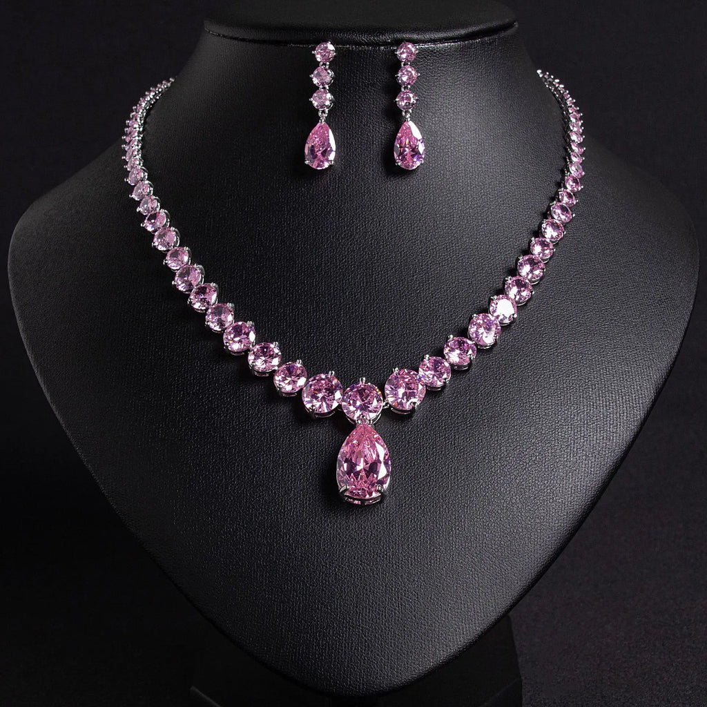 Ensemble de boucles d'oreilles et collier avec pendentif en Zircon pour femmes, Design de luxe léger, à la mode, goutte d'eau, ensemble polyvalent et sens du Design de Niche