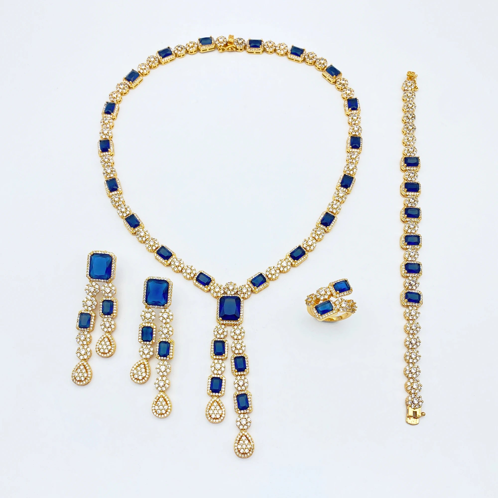 ensemble de LUXE  4 pendentifs en forme de goutte d'eau, bijoux en Zircon plaqué pour femmes, Bracelet, bague, collier, boucles d'oreilles, combinaison adaptée à un usage quotidien