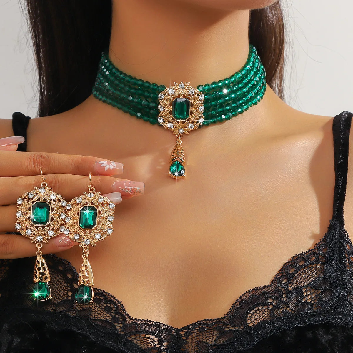 Collier multicouche Vintage en cristal vert rouge bleu noir, boucles d'oreilles géométriques en alliage creux pour femmes, ensembles de bijoux de Banquet de mariage
