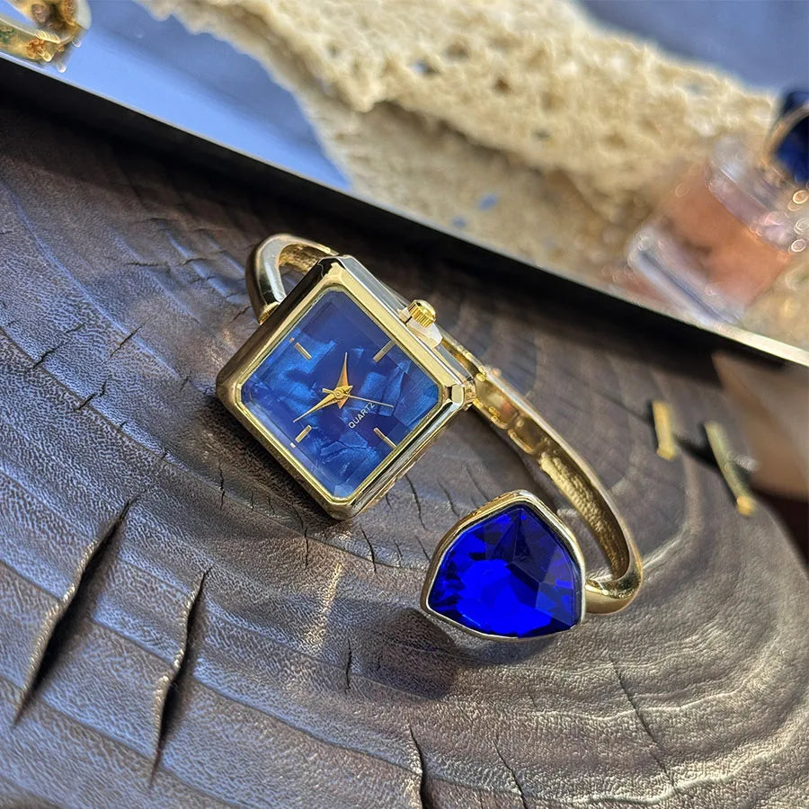 Nouvelle montre-Bracelet ouvert pour femme, forme assortie, couleur diamant, pierres précieuses, montre-Bracelet à Quartz haut de gamme, montre élégante pour paresseux