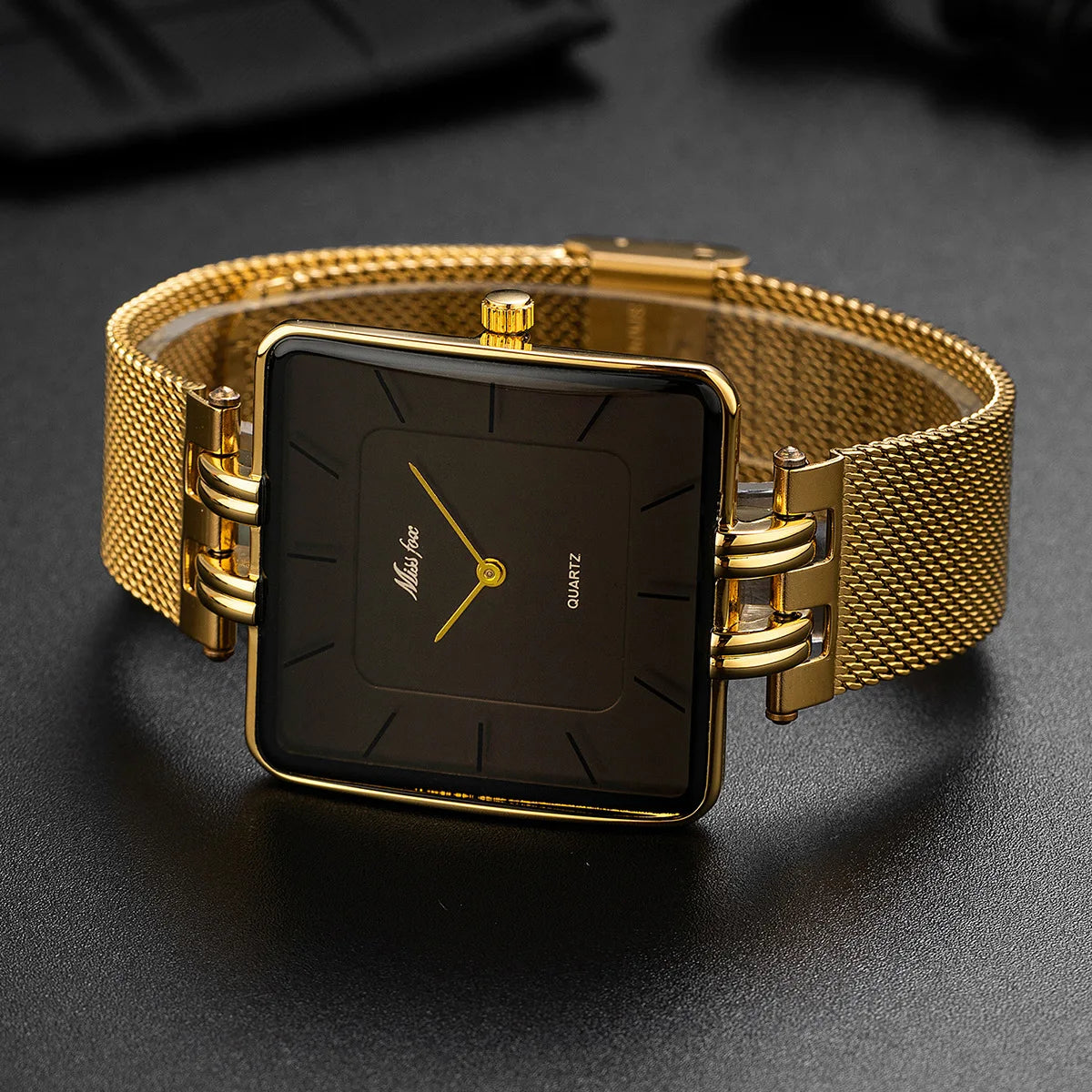 Hommes montre affaires moyen-orient classique Simple en acier inoxydable Couple montre étanche femmes mode Quartz horloge montres