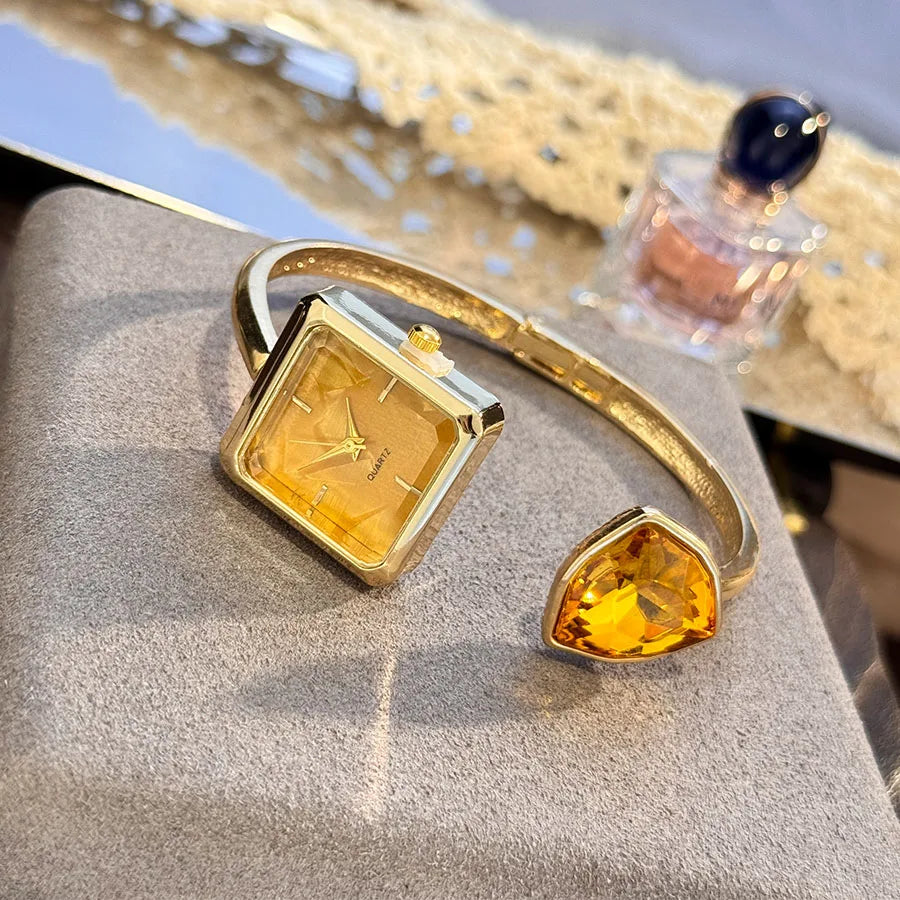 Nouvelle montre-Bracelet ouvert pour femme, forme assortie, couleur diamant, pierres précieuses, montre-Bracelet à Quartz haut de gamme, montre élégante pour paresseux