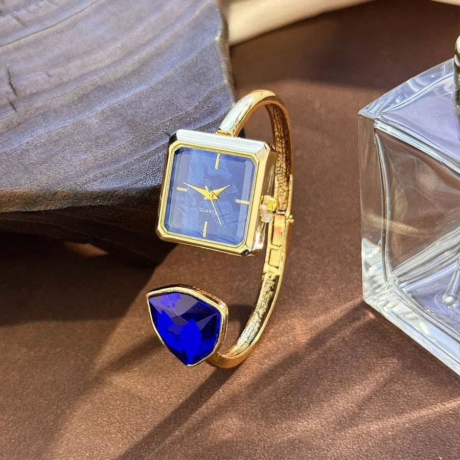 Nouvelle montre-Bracelet ouvert pour femme, forme assortie, couleur diamant, pierres précieuses, montre-Bracelet à Quartz haut de gamme, montre élégante pour paresseux