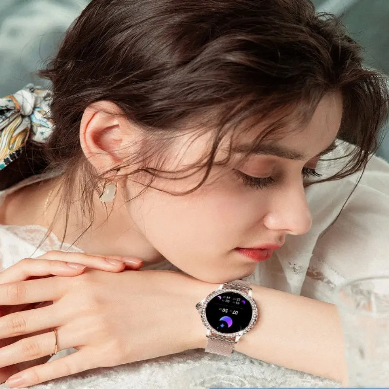 Montre intelligente diamant femme bracelet en métal 1.3 pouces écran HD appels Bluetooth moniteur de santé décoration de mode montre-bracelet