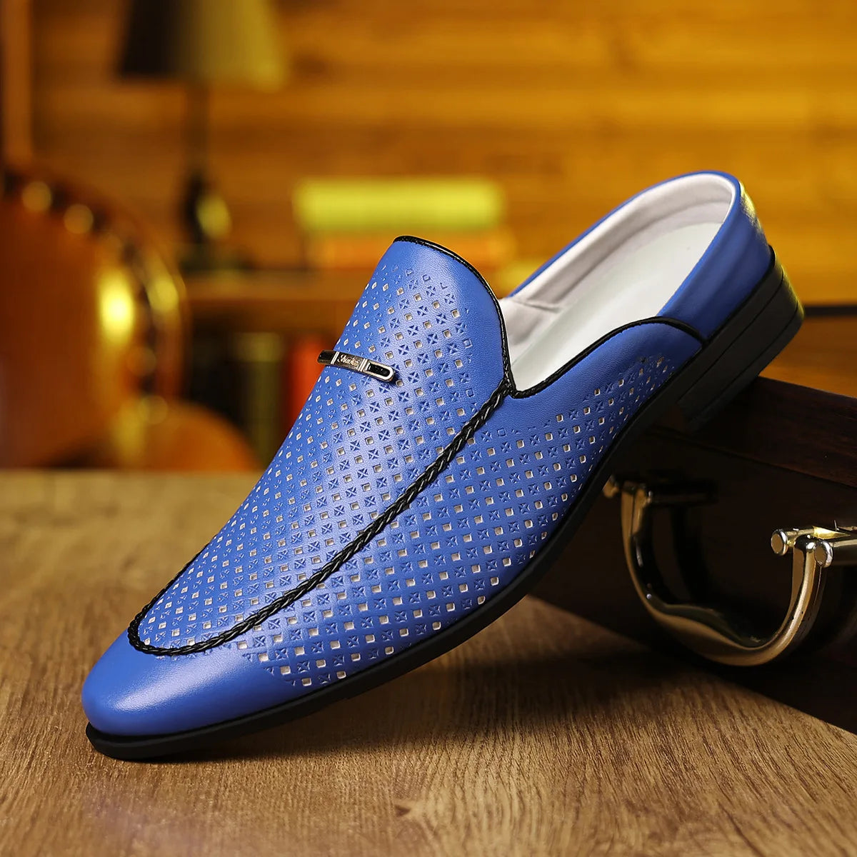 Hallow mode décontracté en cuir demi pantoufles pour hommes été automne nouveau concepteur Mules mâle grande taille couleur unie chaussures habillées homme