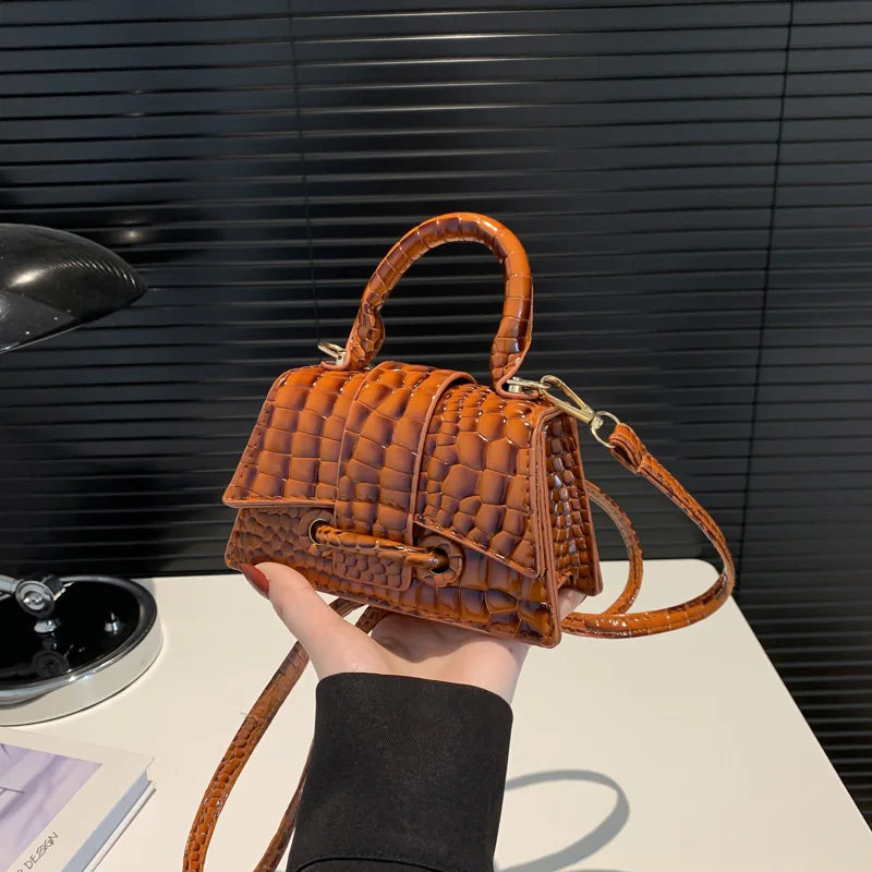 Sac à main pour femme, brillant, avec bandoulière réglable, sac fourre-tout tendance, couleur unie, sac à main décontracté, sac pour rendez-vous galant