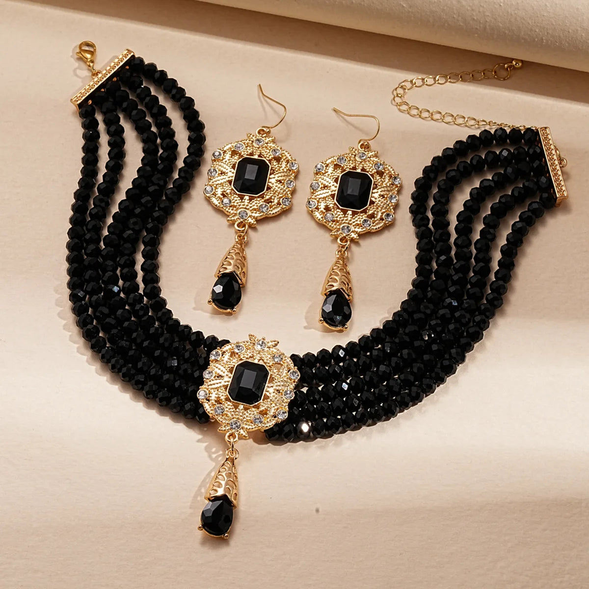 Collier multicouche Vintage en cristal vert rouge bleu noir, boucles d'oreilles géométriques en alliage creux pour femmes, ensembles de bijoux de Banquet de mariage