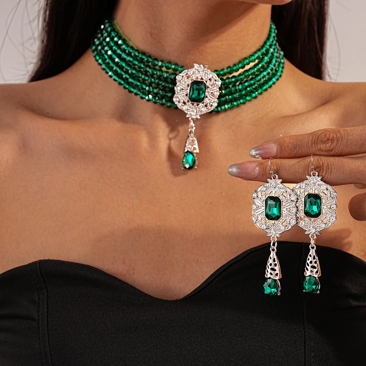 Collier multicouche Vintage en cristal vert rouge bleu noir, boucles d'oreilles géométriques en alliage creux pour femmes, ensembles de bijoux de Banquet de mariage