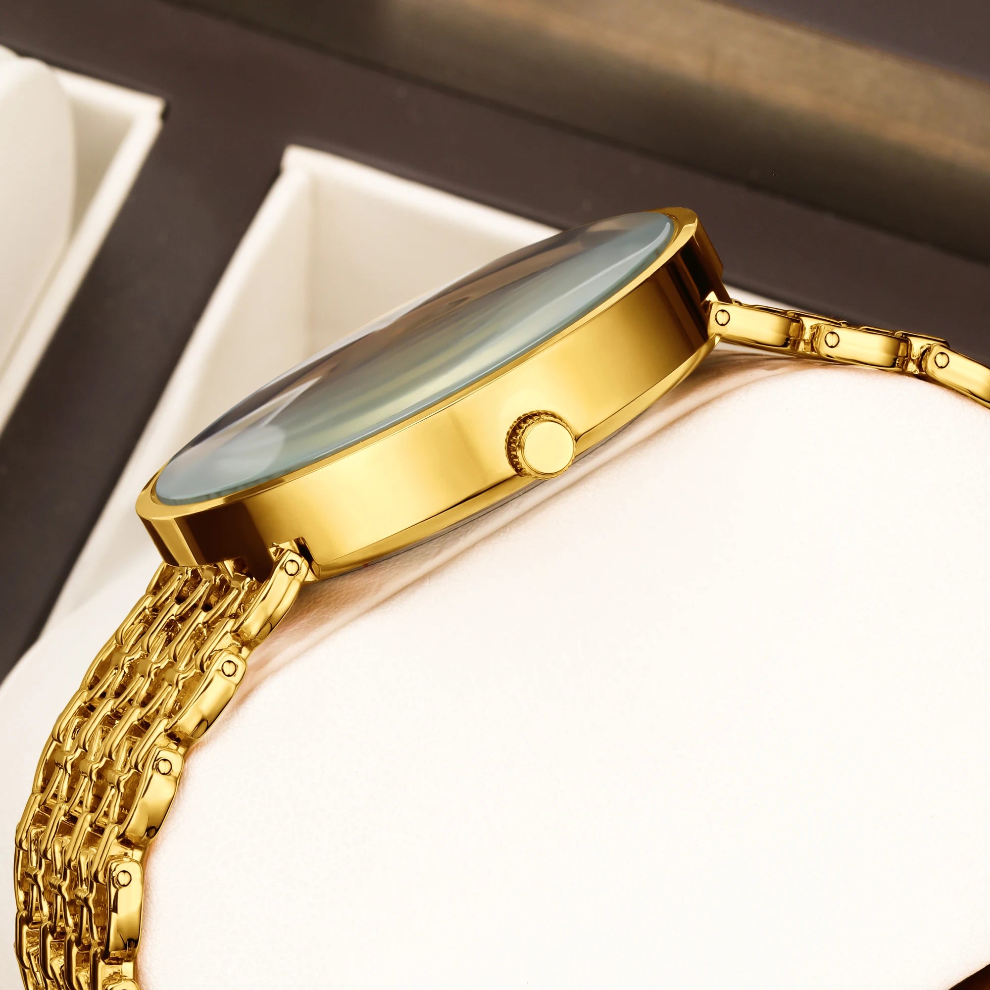 Montre pour femmes, boîtier en or, cadran noir, Style Simple, nouveau dissolvant de montre en boîte, plaqué or, offre spéciale, 2024