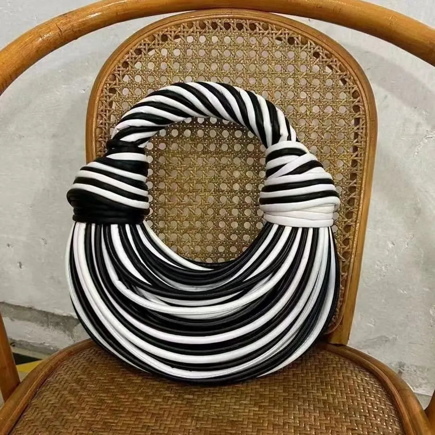 Sacs à main pour femmes 2025 nouveau or marque de luxe de créateur sacs à nouilles tissés à la main corde nouée tiré Hobo argent pochette de soirée Chic