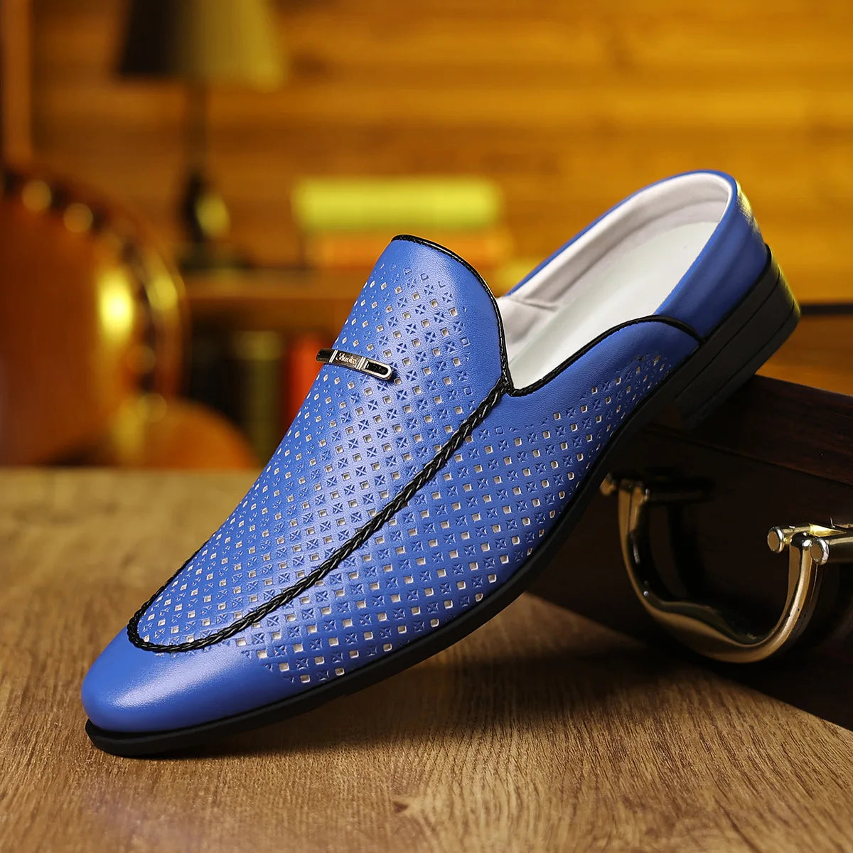 Hallow mode décontracté en cuir demi pantoufles pour hommes été automne nouveau concepteur Mules mâle grande taille couleur unie chaussures habillées homme