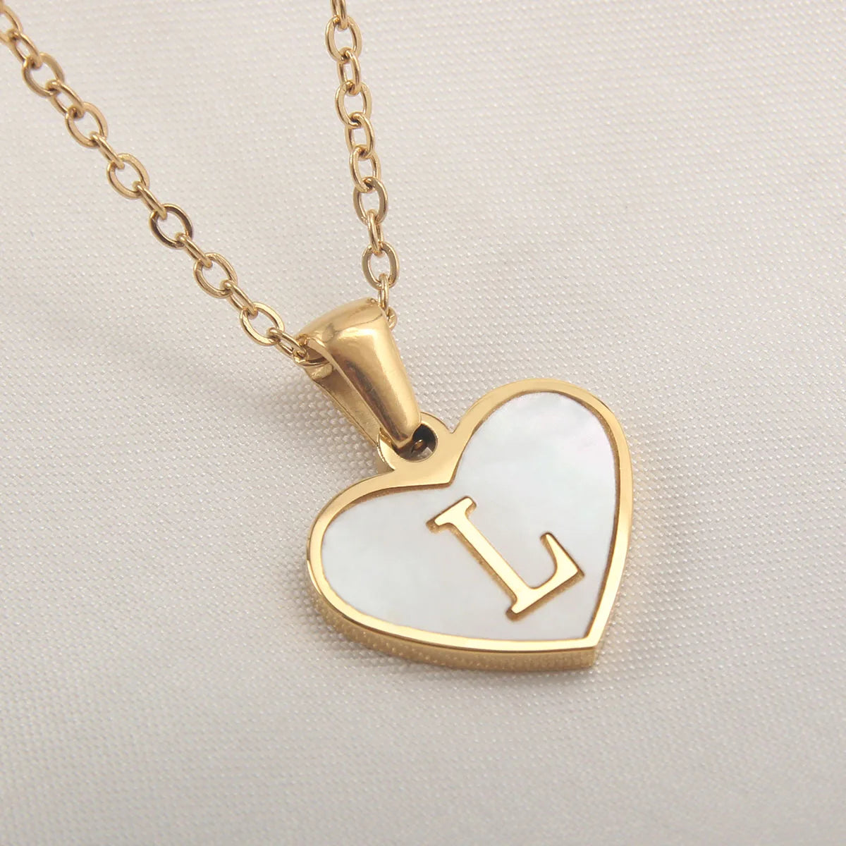 collier avec initiales en forme de cœur en acier inoxydable pour femmes et filles, plaqué or A-Z 26 lettres, pendentif ras du cou, bijoux cadeaux d'anniversaire