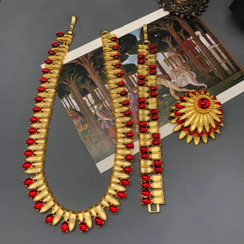 Ensemble haut de gamme pour femmes, mode européenne et américaine, style rétro, collier, boucles d'oreilles, broche, bracelet, banquet