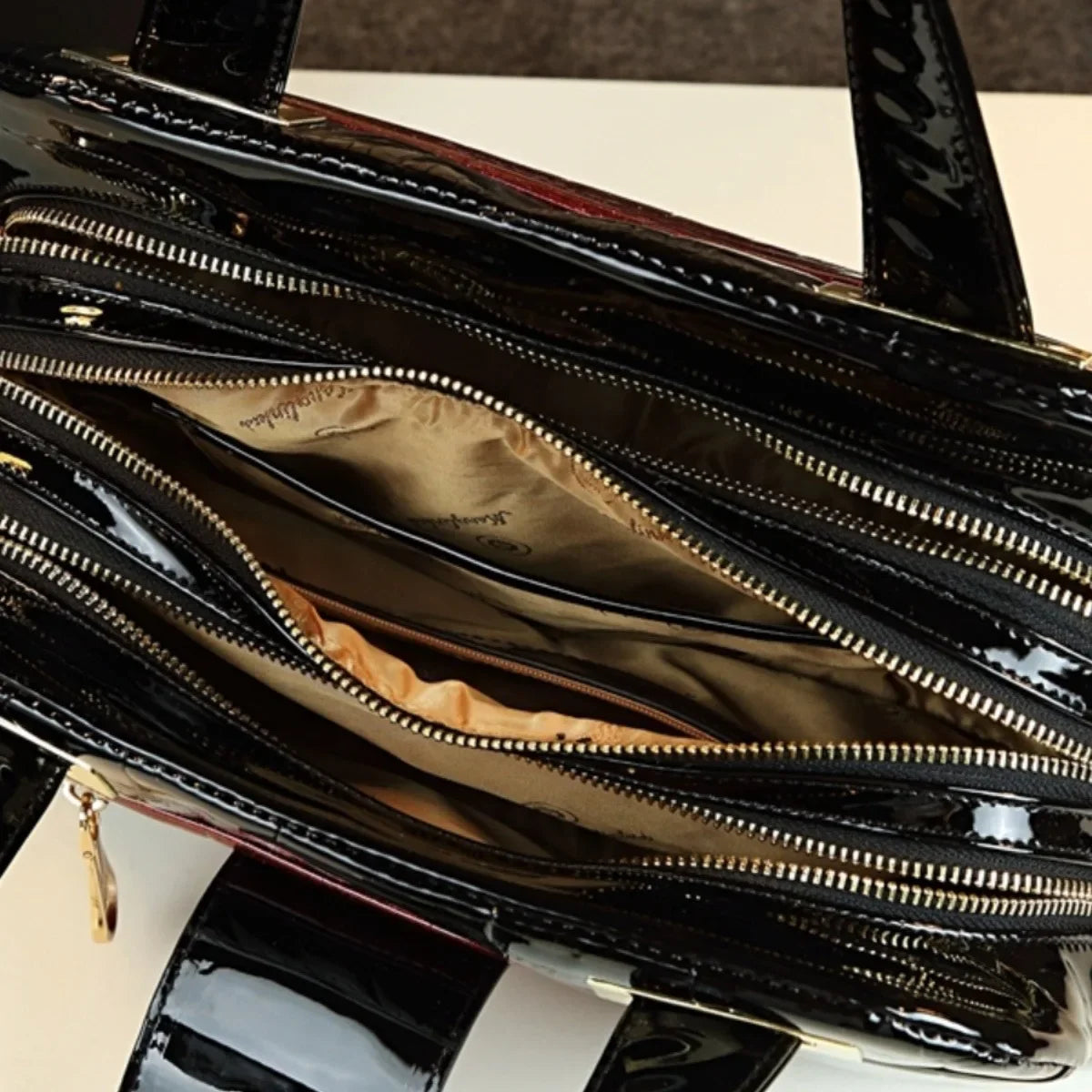 Sac à main multicouche en cuir souple pour femme, luxe motif crocodile, coussin Boston, , initié unique,