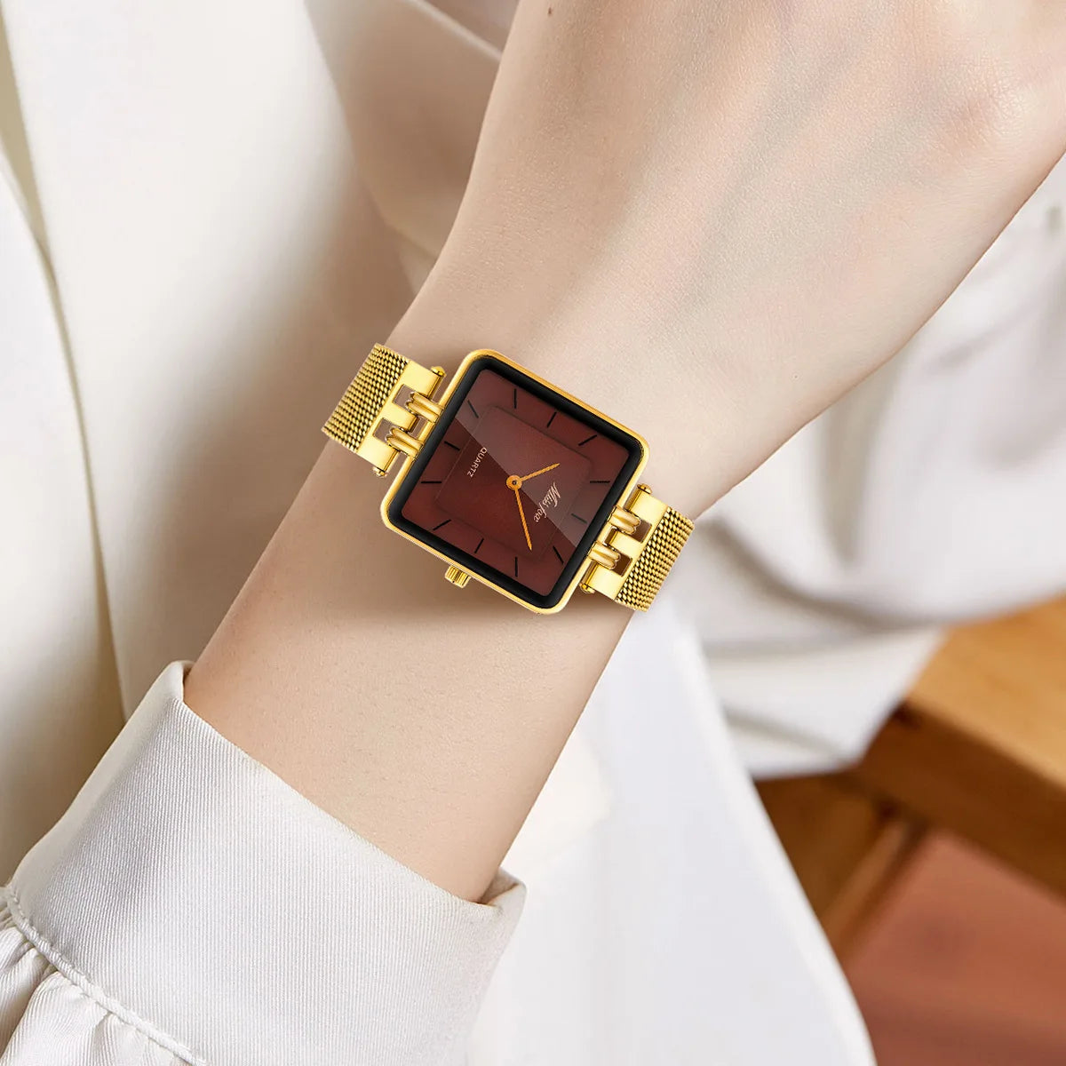 Hommes montre affaires moyen-orient classique Simple en acier inoxydable Couple montre étanche femmes mode Quartz horloge montres