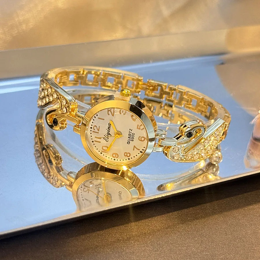 Ensemble Montre de luxe en diamant incrusté de perles pour femmes, cadeau pour femmes, collier, boucles d'oreilles, bague, montre-bracelet élégante, Suite de quatre pièces