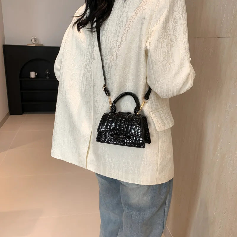 Sac à main pour femme, brillant, avec bandoulière réglable, sac fourre-tout tendance, couleur unie, sac à main décontracté, sac pour rendez-vous galant