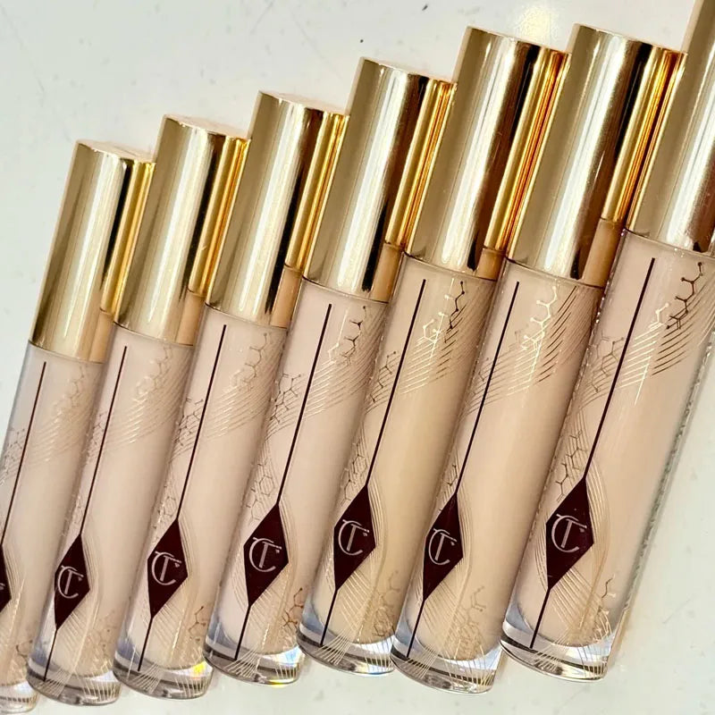 Charlotte Tilbury fond de teint liquide Super bouteille de broyage contrôle de l'huile embellissement de la peau imperméable résistant à la sueur Anti-frottement quotidien